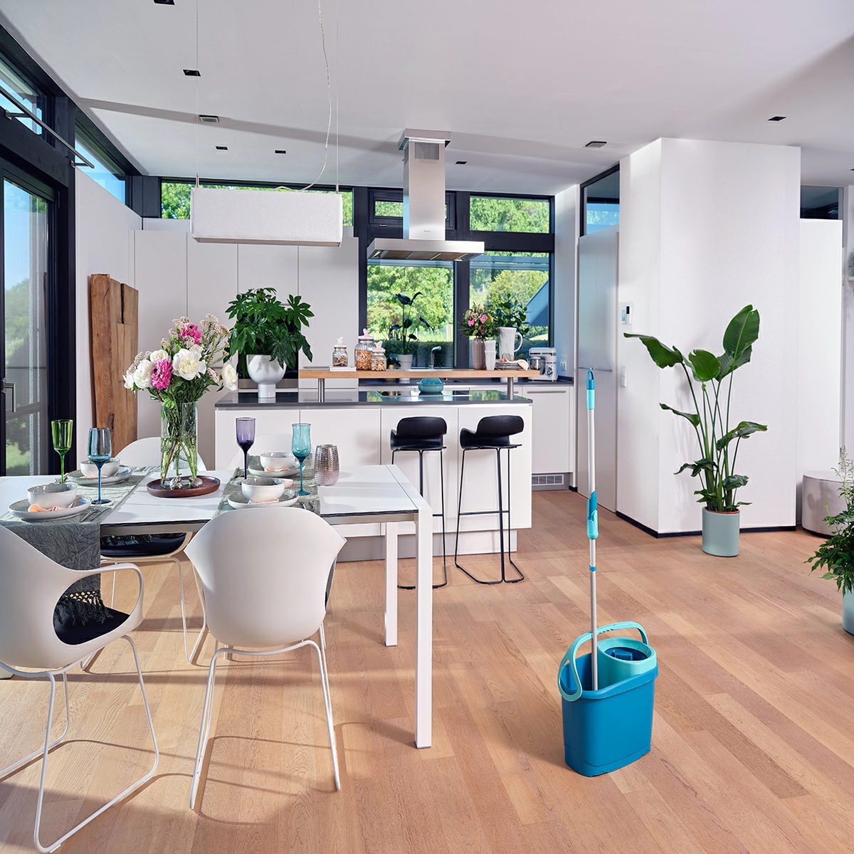 Комплект для влажной уборки Leifheit Clean Twist M Ergo швабра и ведро фото 2
